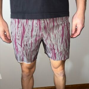Lululemon Men’s Surge Shorts 6" Lined Small Gray and Purple
